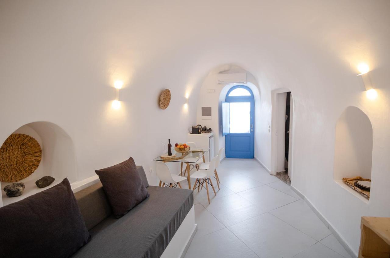 Luxus Vip Suites أويا المظهر الخارجي الصورة