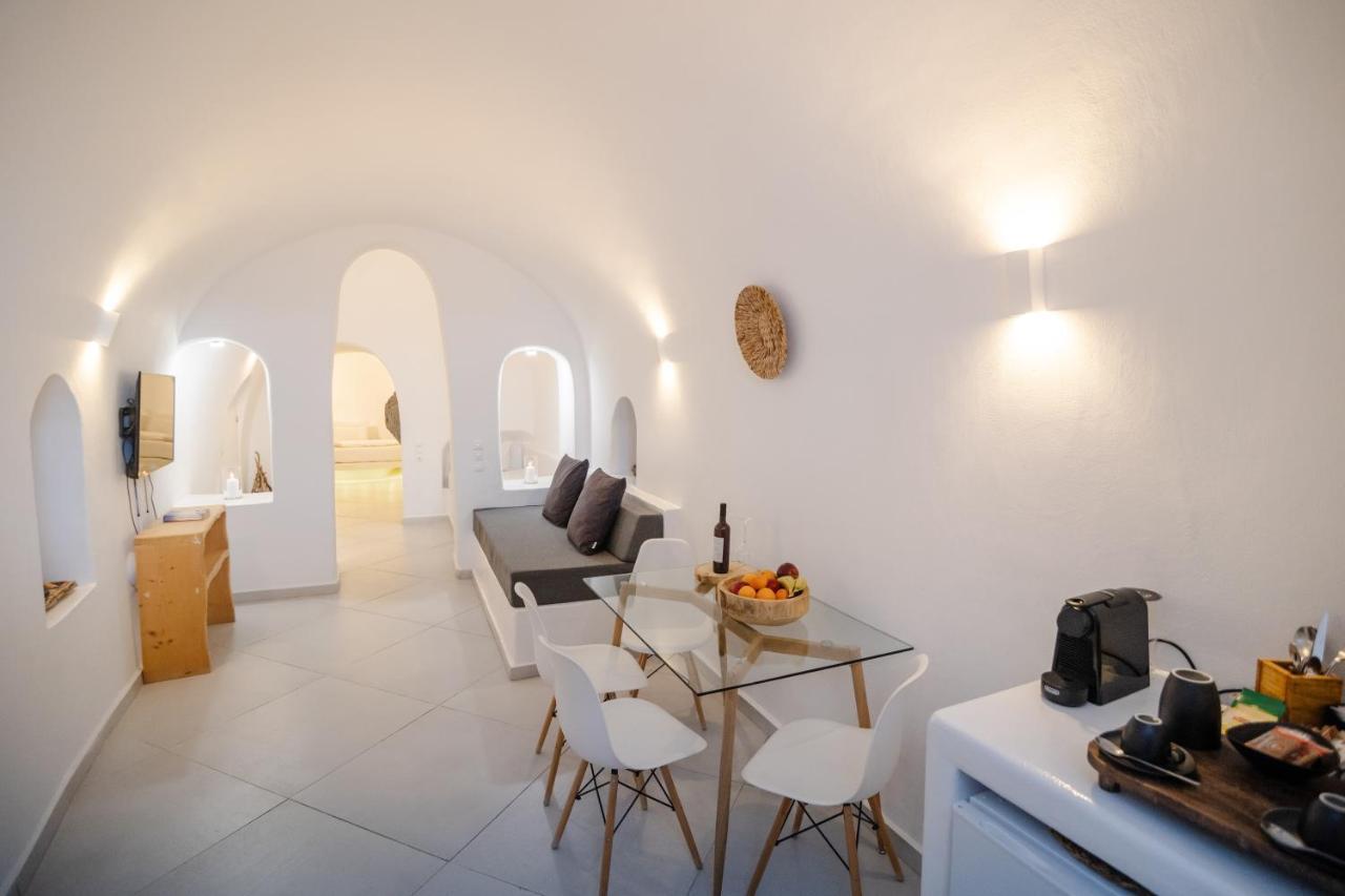 Luxus Vip Suites أويا المظهر الخارجي الصورة