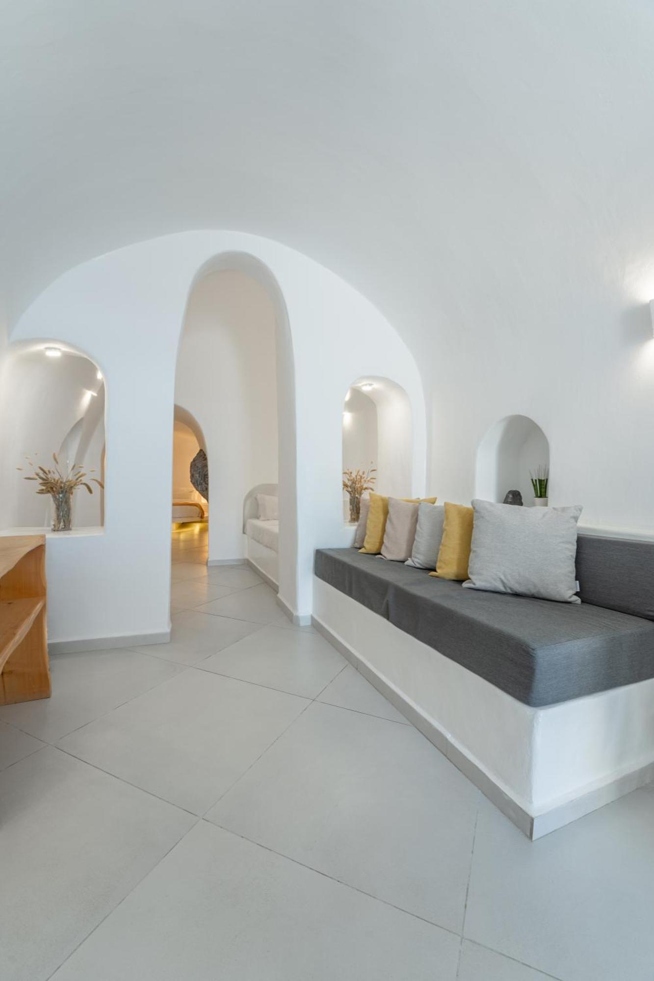 Luxus Vip Suites أويا المظهر الخارجي الصورة